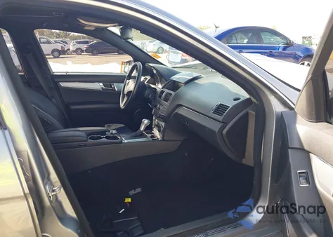 2011 Mercedes-Benz C 300 Luxury/Sport from USA, damaged, VIN WDDGF5EB1BR162115